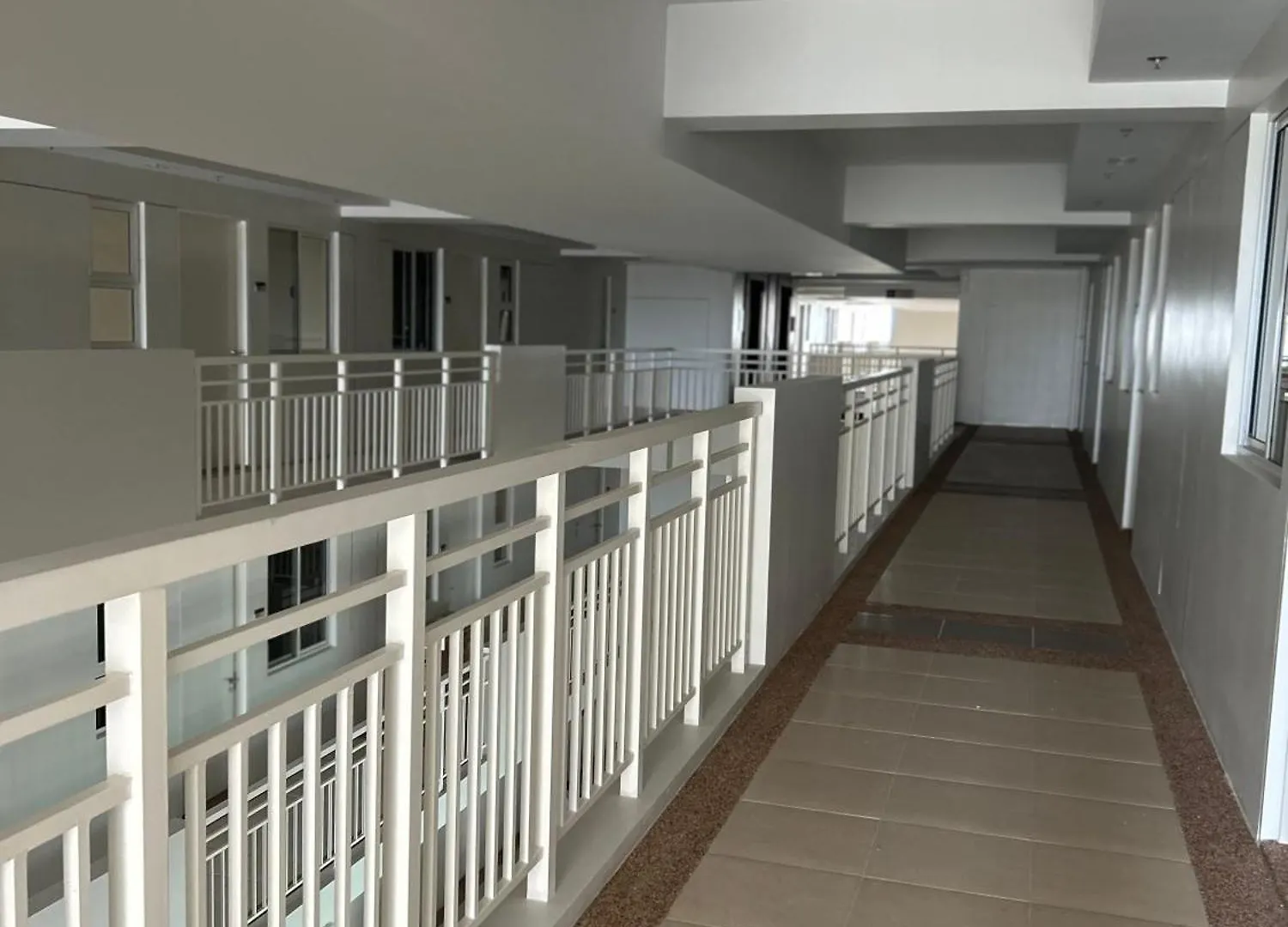 The Atherton Paranaque City Aparthotel